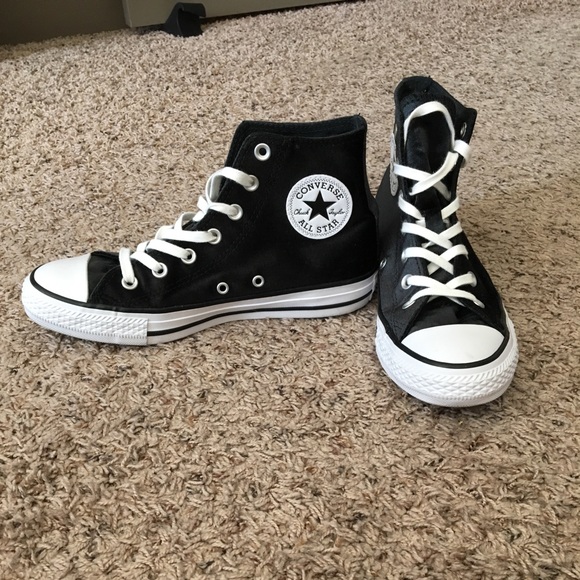 black velvet high top converse